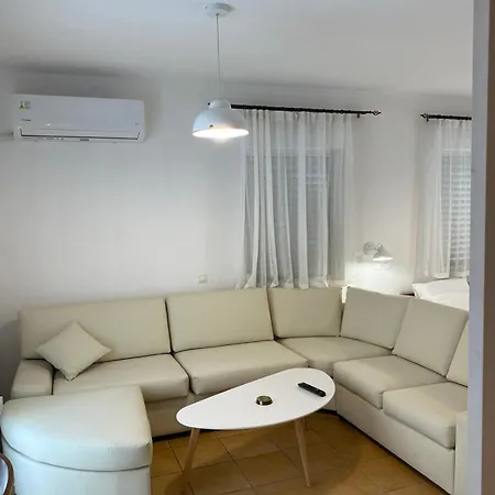 Nr1 White Appartment W Luxury Ba Between Train St. And Dt Λάρισα Εξωτερικό φωτογραφία