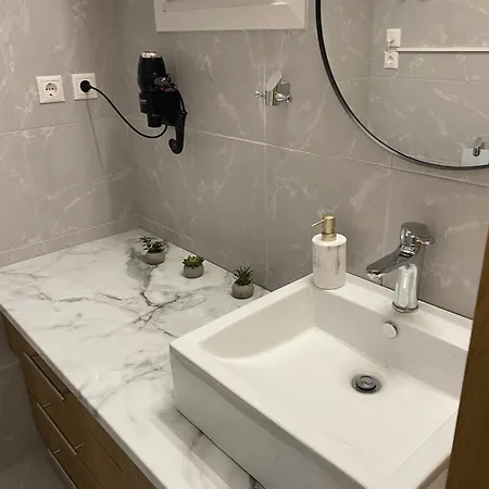 Nr1 White Appartment W Luxury Ba Between Train St. And Dt Λάρισα Εξωτερικό φωτογραφία