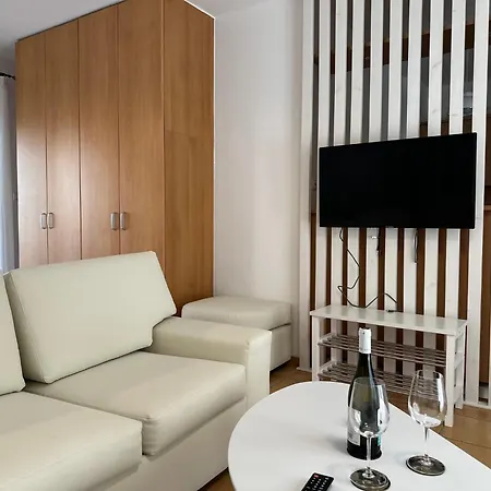 Nr1 White Appartment W Luxury Ba Between Train St. And Dt Λάρισα Εξωτερικό φωτογραφία