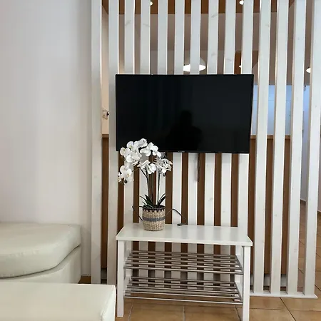 Nr1 White Appartment W Luxury Ba Between Train St. And Dt Λάρισα Εξωτερικό φωτογραφία