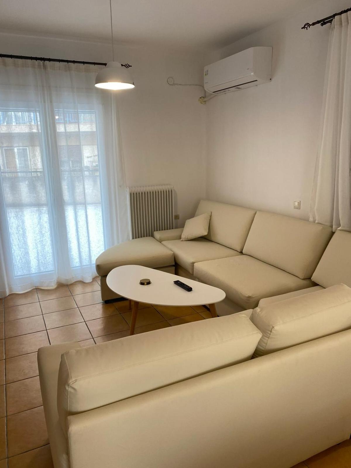 Nr1 White W Luxury Ba Between Train St. And Dt Apartment